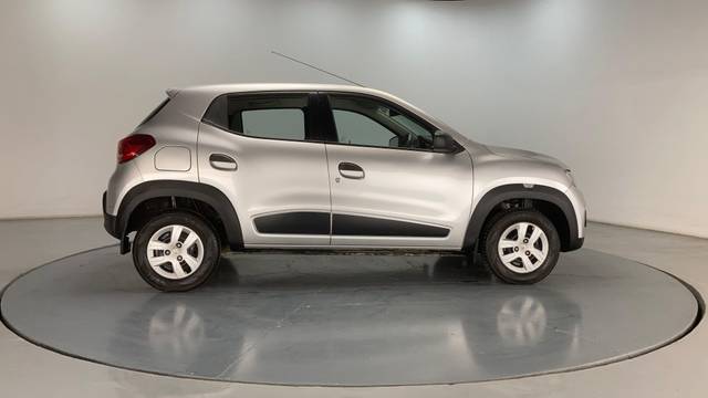 https://images10.gaadi.com/usedcar_image/3679756/original/processed_img2917812__usedcar_r3_276591700465177_1700465185.jpg?imwidth=6401