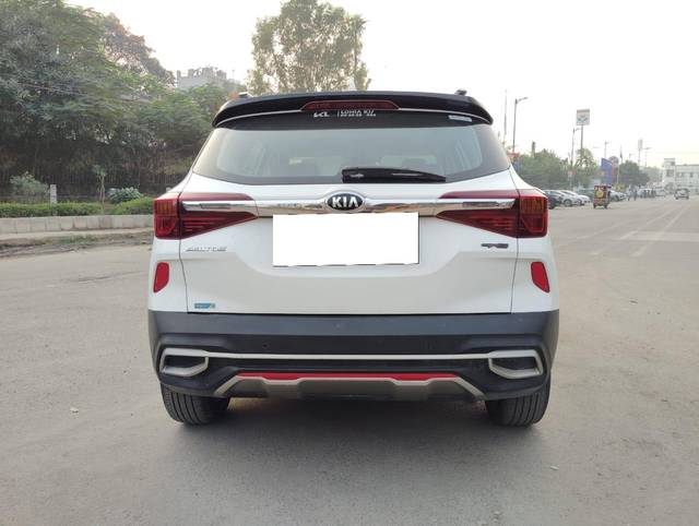 https://images10.gaadi.com/usedcar_image/3679787/original/processed_img2917828__used_car_2917828_1700466757.jpg?imwidth=6402