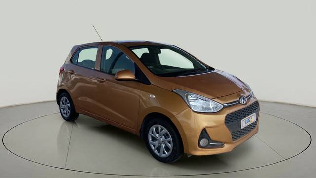 https://images10.gaadi.com/usedcar_image/3679855/original/slot__1-7-Exterior-30951357741-9fa41f76237d4b7788408ff72b1c628e-Exterior-7.jpg?imwidth=6400