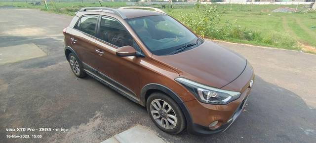 https://images10.gaadi.com/usedcar_image/3679864/original/processed_07850532-39b5-49e3-bfe1-aeb3ef1a7f6f.jpg?imwidth=6402