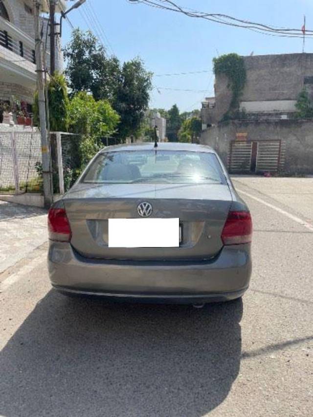 https://images10.gaadi.com/usedcar_image/3679907/original/processed_009965f6-2784-4616-9e64-4fb377eeeaeb.jpeg?imwidth=6401