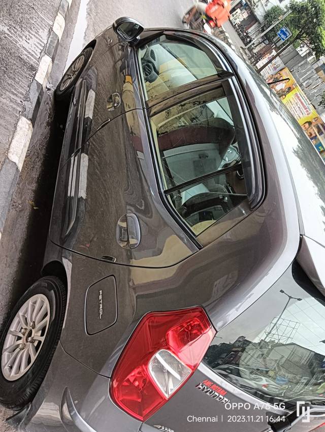 https://images10.gaadi.com/usedcar_image/3679915/original/img2917879__used_car_2917879_1700567919.jpg?imwidth=6402