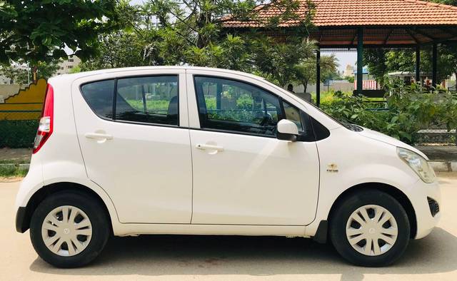 https://images10.gaadi.com/usedcar_image/3679930/original/processed_img2917892__used_car_2917892_1700472680.jpg?imwidth=6401