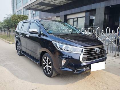 Toyota Innova Crysta 2.7 ZX 7 STR AT Toyota Innova Crysta 2.7 ZX 7 STR AT