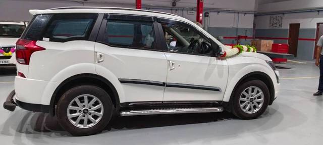 https://images10.gaadi.com/usedcar_image/3679948/original/processed_007eed7e-2025-4f05-ab18-5c1fdea0a6da.jpg?imwidth=6401