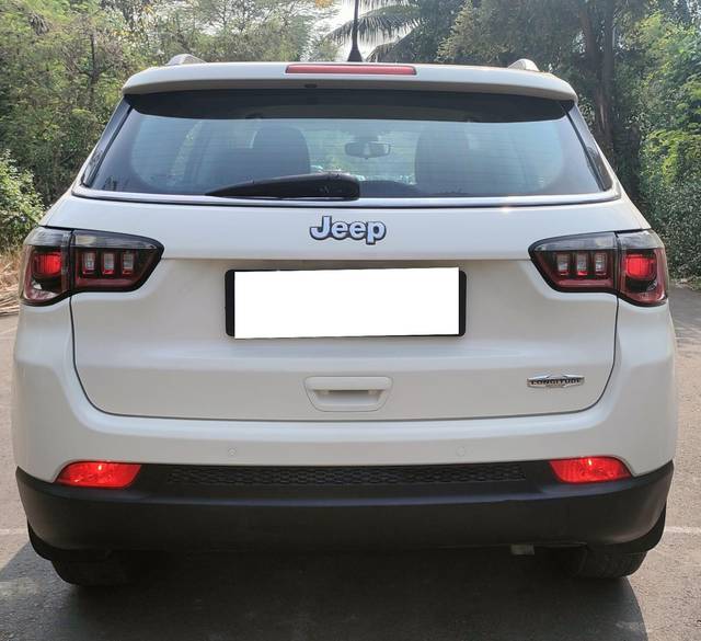 https://images10.gaadi.com/usedcar_image/3680071/original/processed_img2917956__used_car_2917956_1700478369.jpg?imwidth=6402