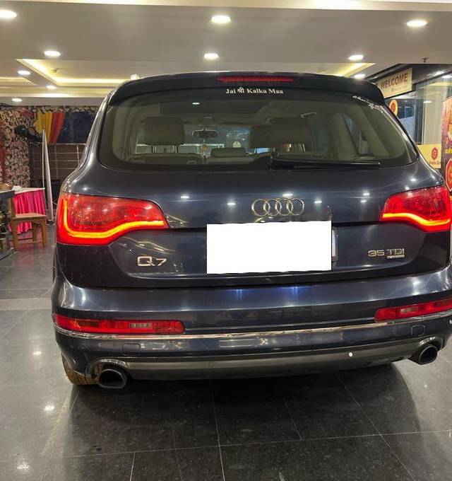 https://images10.gaadi.com/usedcar_image/3680105/original/processed_img2917972__used_car_2917972_1700480190.jpg?imwidth=6401
