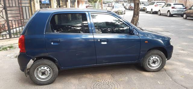 https://images10.gaadi.com/usedcar_image/3680108/original/processed_img2917974__used_car_2917974_1700480344.jpg?imwidth=6401