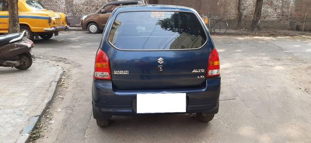 https://images10.gaadi.com/usedcar_image/3680108/original/processed_img2917974__used_car_2917974_1700480354.jpg?imwidth=6402