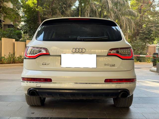 https://images10.gaadi.com/usedcar_image/3680186/original/processed_img2918032__usedcar_9da0b96f_01c2_450f_b06a_848418321025_5731700483060_1700483071.jpg?imwidth=6402