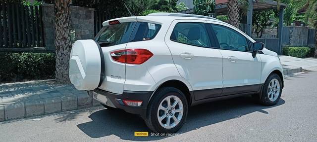 https://images10.gaadi.com/usedcar_image/3680207/original/processed_img2918044__used_car_2918044_1700483599.jpg?imwidth=6402