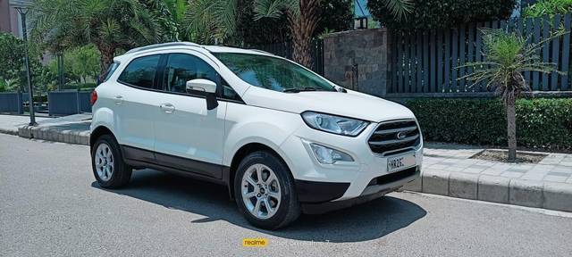 https://images10.gaadi.com/usedcar_image/3680207/original/processed_img2918044__used_car_2918044_1700483608.jpg?imwidth=6400