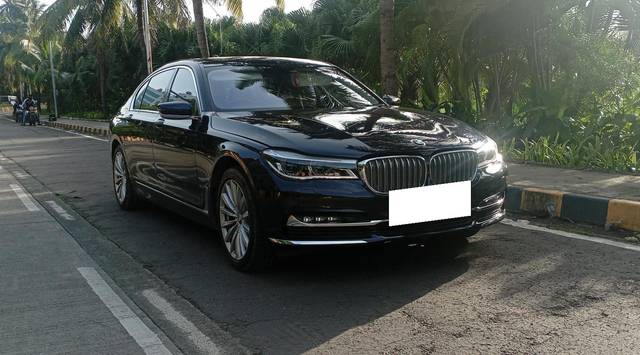 https://images10.gaadi.com/usedcar_image/3680209/original/processed_img2918046__usedcar_ca5fd8a8_26dc_482b_936f_d00be3e17345_5731700483563_1700483573.jpg?imwidth=6400