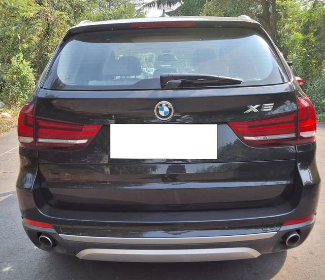 https://images10.gaadi.com/usedcar_image/3680211/original/processed_img2918048__usedcar_46d196a3_b93a_410c_afd7_170fe363dd5d_5731700483665_1700483677.jpg?imwidth=6402