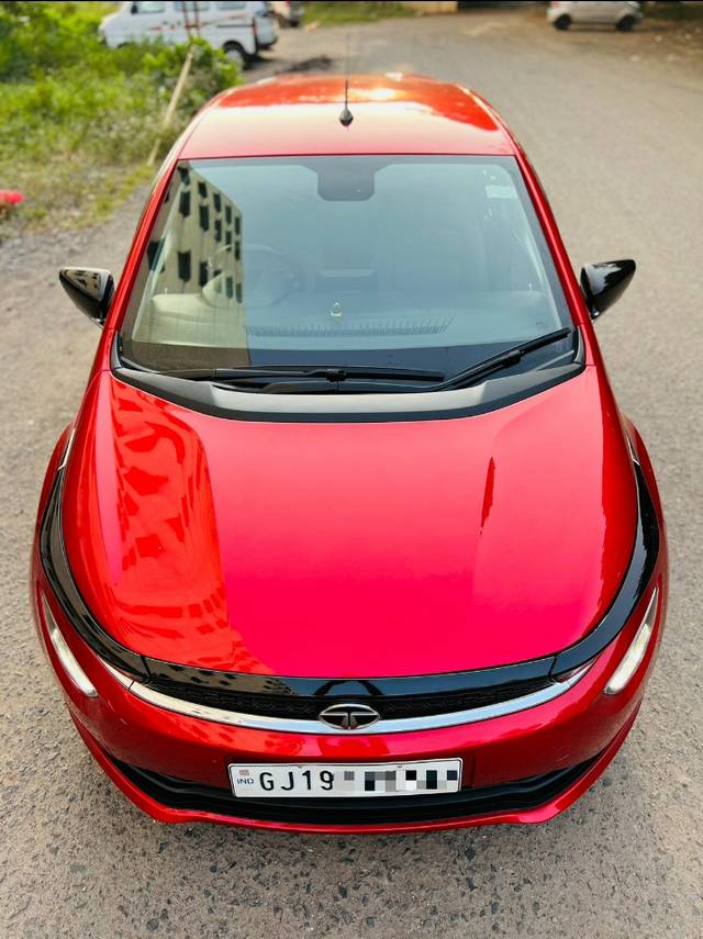 https://images10.gaadi.com/usedcar_image/3680290/original/591103__cover_image-20231027162735.jpg?imwidth=6400
