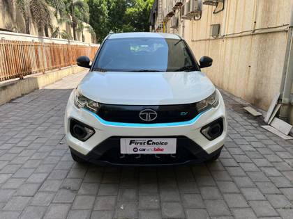 Tata Nexon EV XM Tata Nexon EV XM