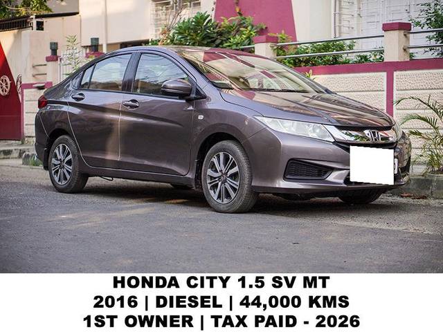 https://images10.gaadi.com/usedcar_image/3680364/original/processed_img2918157__usedcar_9_2471700486395_1700486438.jpg?imwidth=6400
