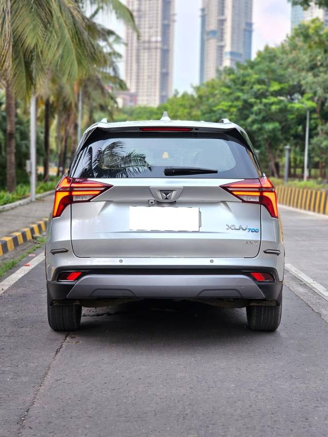 https://images10.gaadi.com/usedcar_image/3680401/original/processed_img2918171__usedcar_e62cf648_f43e_40c8_88af_dfe522d19a02_5731700486687_1700488268.jpg?imwidth=6402
