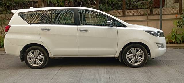 https://images10.gaadi.com/usedcar_image/3680423/original/img2918183__usedcar_02a1f358_3202_43a3_9546_2f37743c7860_2918183_1702730158.jpg?imwidth=6401