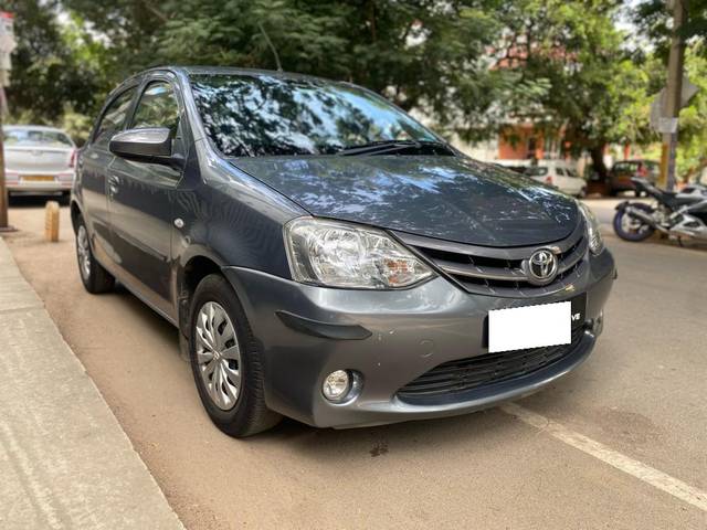 https://images10.gaadi.com/usedcar_image/3680433/original/processed_img2918186__used_car_2918186_1700489346.jpg?imwidth=6400