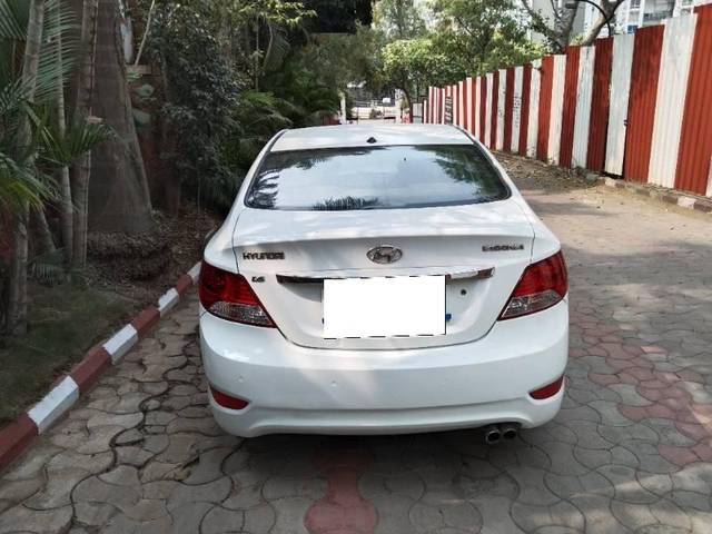 https://images10.gaadi.com/usedcar_image/3680670/original/processed_34a5547a-7277-4832-8d48-0d842fc8064e.jpg?imwidth=6401