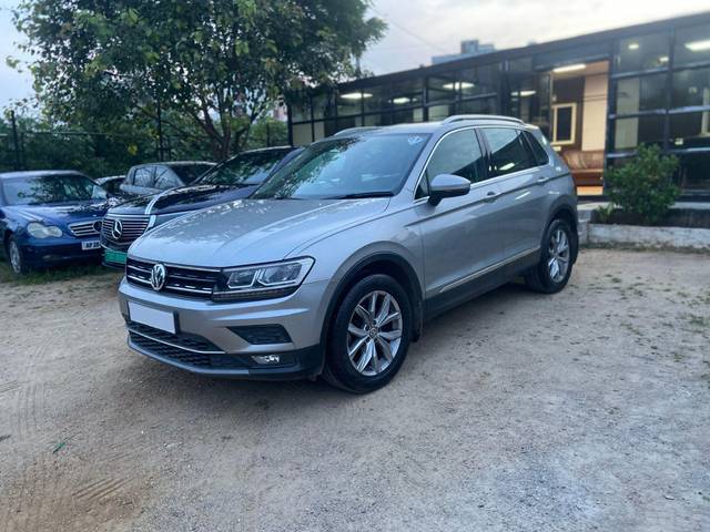 https://images10.gaadi.com/usedcar_image/3680908/original/processed_img2918264__usedcar_img_9880_2021700543507_1700543545.jpg?imwidth=6402