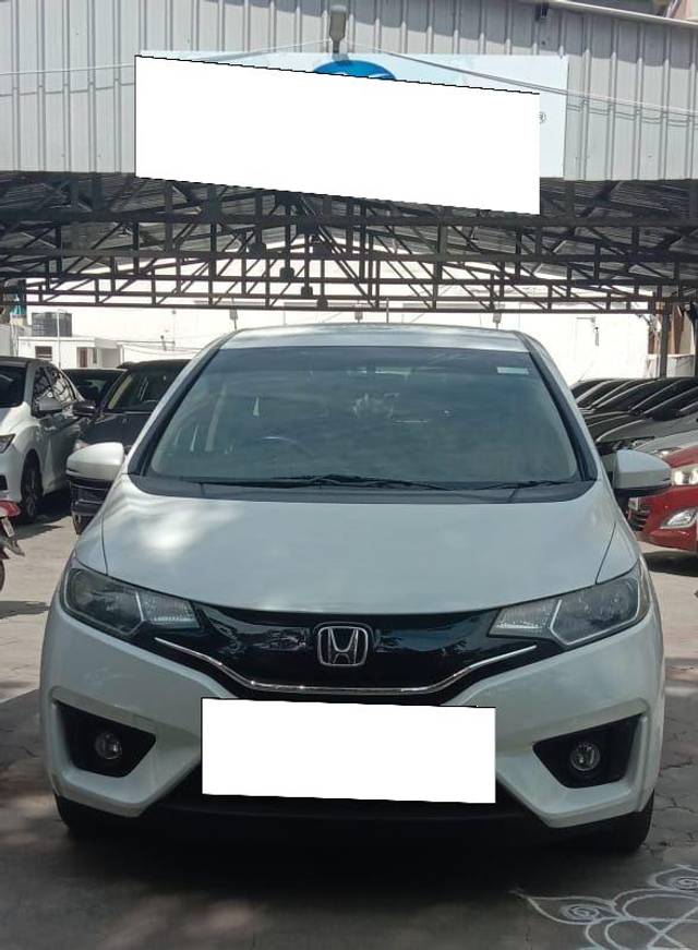 https://images10.gaadi.com/usedcar_image/3681014/original/processed_img2918312__usedcar_1_5701700547281_1700547315.jpeg?imwidth=6402