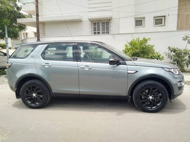 https://images10.gaadi.com/usedcar_image/3681058/original/img2918343__usedcar_9_5701700548259_1700548273.jpeg?imwidth=6401