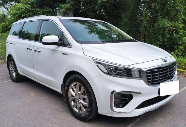 https://images10.gaadi.com/usedcar_image/3681085/original/processed_img2918357__used_car_2918357_1700549504.jpg?imwidth=6400