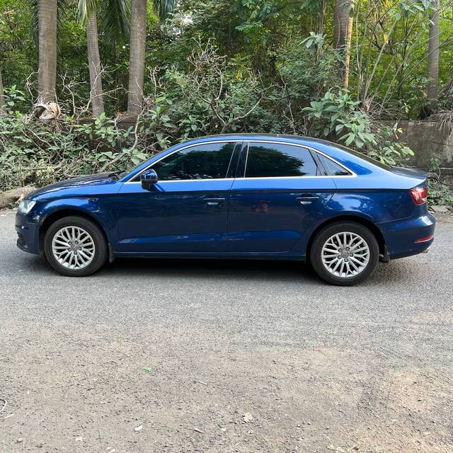 https://images10.gaadi.com/usedcar_image/3681099/original/img2918365__usedcar_whatsappimage2023_11_20at54054pm_1__17211700549878_1700549935.jpeg?imwidth=6402
