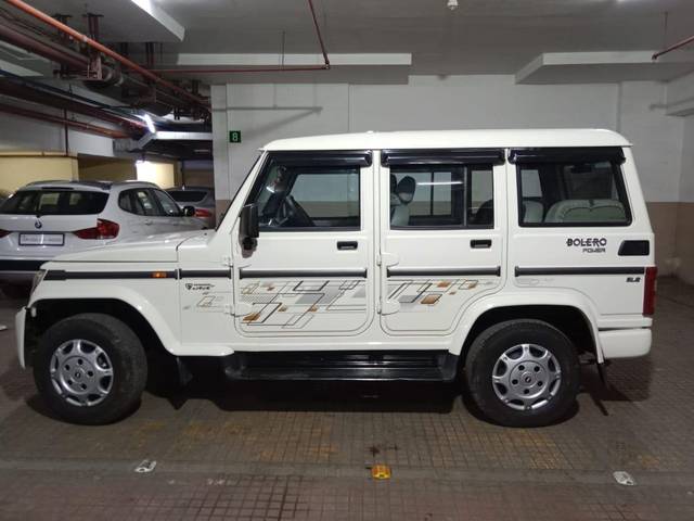 https://images10.gaadi.com/usedcar_image/3681168/original/processed_img2918398__used_car_2918398_1700552425.jpg?imwidth=6402