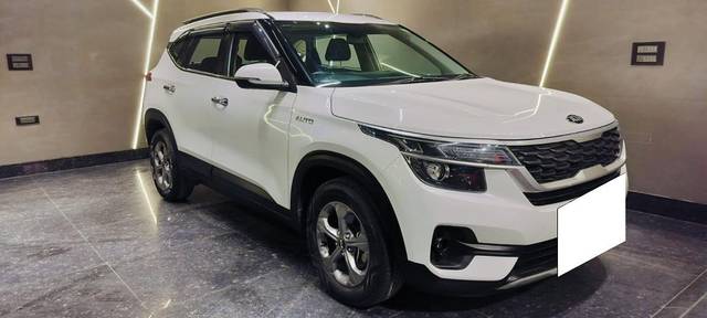 https://images10.gaadi.com/usedcar_image/3681250/original/processed_img2918432__used_car_2918432_1700556594.jpg?imwidth=6400