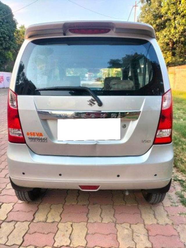 https://images10.gaadi.com/usedcar_image/3681352/original/processed_e55b42b5-0e34-4e5c-bb77-540647a539a0.jpeg?imwidth=6401