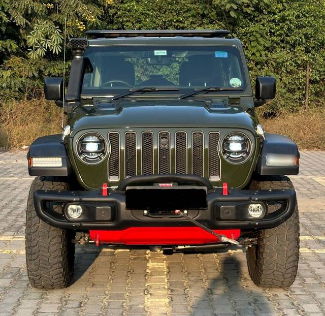 https://images10.gaadi.com/usedcar_image/3681353/original/processed_img2918488__used_car_2918488_1704262780.jpg?imwidth=6400