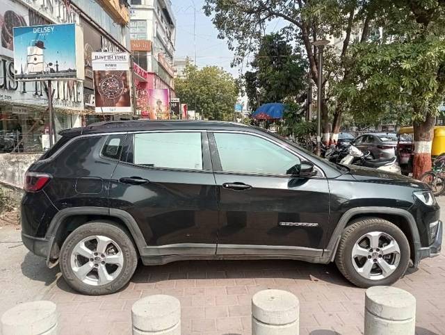 https://images10.gaadi.com/usedcar_image/3681411/original/processed_f5e27e87-5cf3-45e2-b1e8-8d20c7a67ec6.jpeg?imwidth=6401