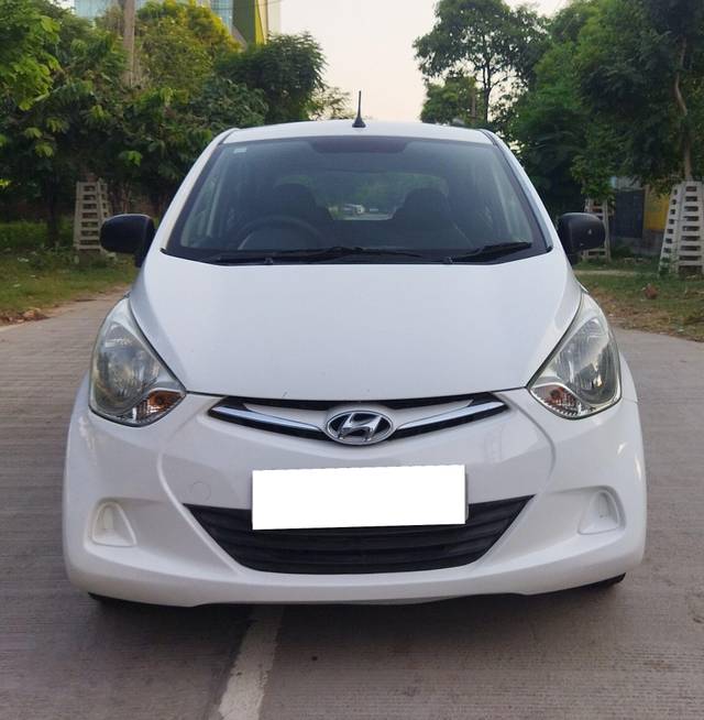 https://images10.gaadi.com/usedcar_image/3681448/original/processed_img2918540__used_car_2918540_1700563312.jpg?imwidth=6400