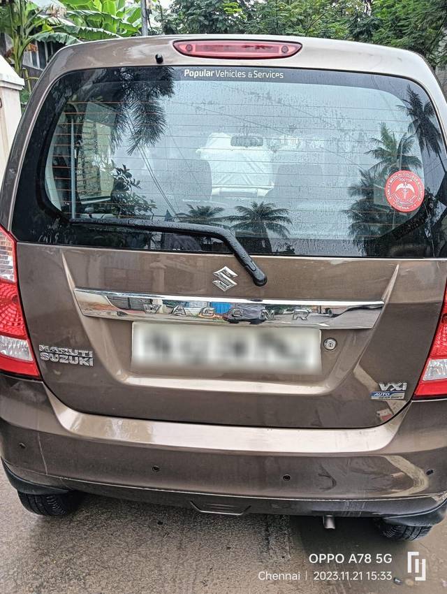 https://images10.gaadi.com/usedcar_image/3681457/original/processed_img2918545__used_car_2918545_1700563533.jpg?imwidth=6401