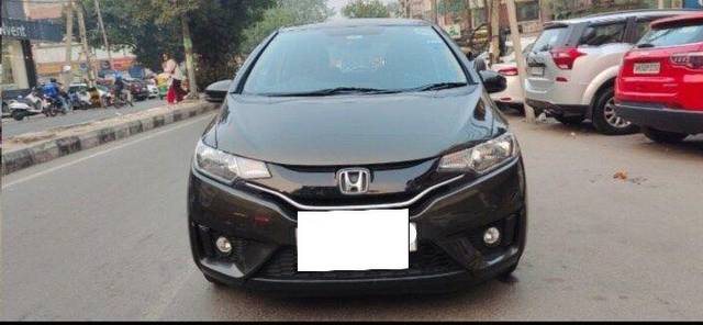 https://images10.gaadi.com/usedcar_image/3681464/original/processed_img2918549__used_car_2918549_1700563888.jpg?imwidth=6400