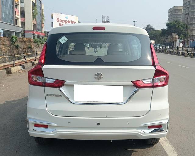 https://images10.gaadi.com/usedcar_image/3681502/original/processed_img2918566__used_car_2918566_1700564918.jpg?imwidth=6402