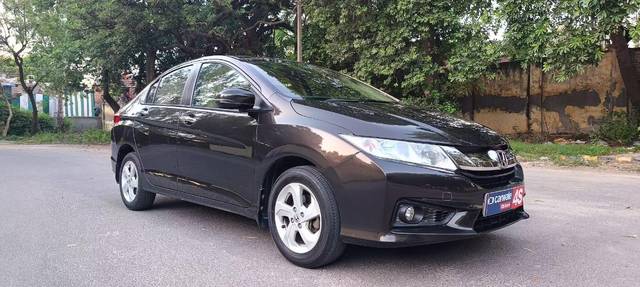 https://images10.gaadi.com/usedcar_image/3681515/original/processed_img2918576__used_car_2918576_1700565185.jpg?imwidth=6400
