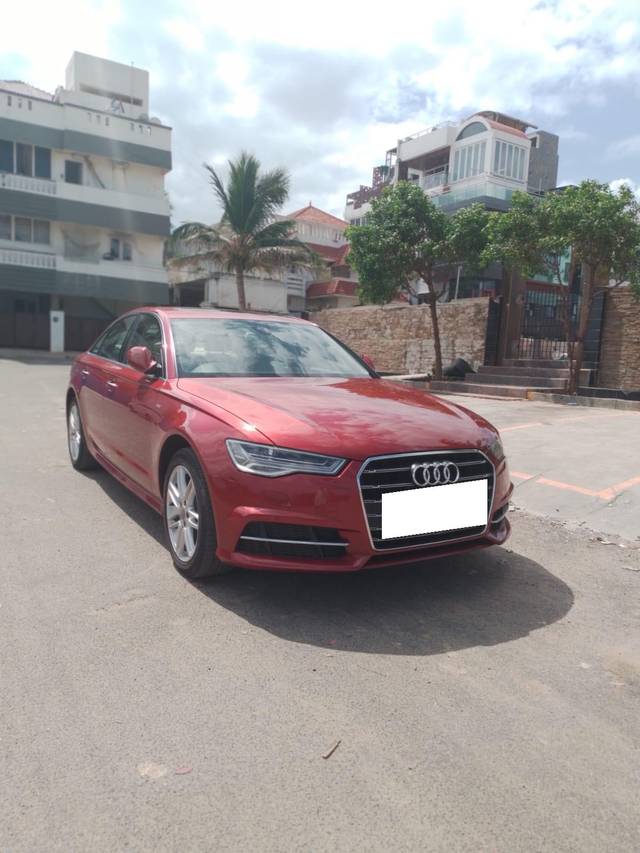 https://images10.gaadi.com/usedcar_image/3681569/original/processed_img2918611__used_car_2918611_1700566433.jpg?imwidth=6400