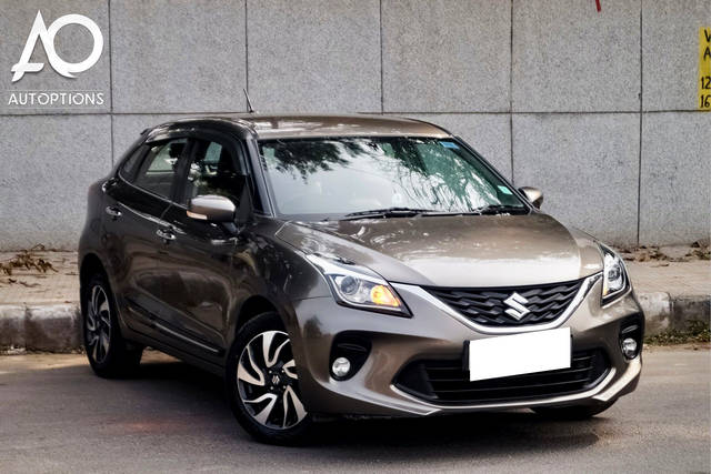 https://images10.gaadi.com/usedcar_image/3681608/original/processed_img2918632__used_car_2918632_1700567998.png?imwidth=6400