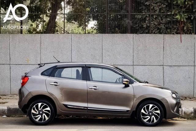 https://images10.gaadi.com/usedcar_image/3681608/original/processed_img2918632__used_car_2918632_1700568014.png?imwidth=6401