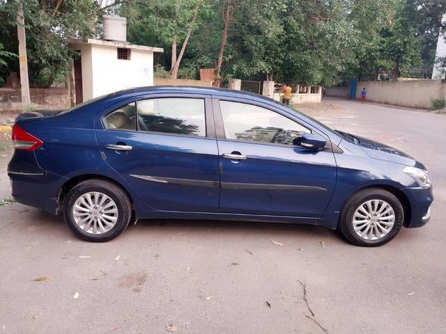 https://images10.gaadi.com/usedcar_image/3681700/original/img2918682__used_car_2918682_1700570828.jpg?imwidth=6401