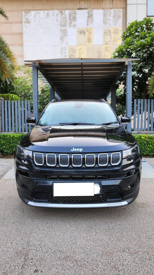 https://images10.gaadi.com/usedcar_image/3681703/original/processed_img2918685__used_car_2918685_1700571116.jpg?imwidth=6400