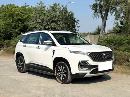 MG Hector Sharp DCT MG Hector Sharp DCT