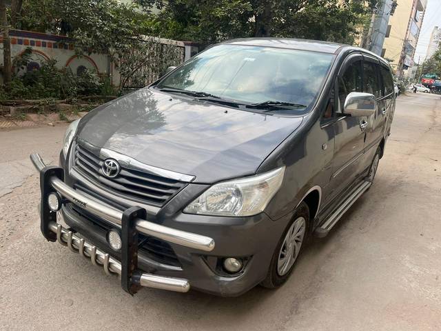 https://images10.gaadi.com/usedcar_image/3681806/original/processed_img2918736__used_car_2918736_1700574476.jpg?imwidth=6402
