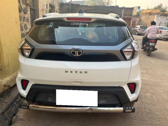 https://images10.gaadi.com/usedcar_image/3681812/original/processed_63b4df88-f2c7-48d4-a361-1e5e71630713.jpeg?imwidth=6401