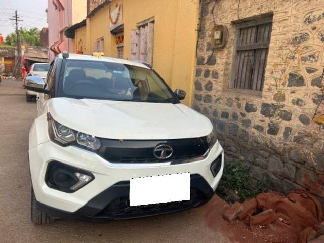 https://images10.gaadi.com/usedcar_image/3681812/original/processed_8339f42c-85d1-476c-9f33-5caf0b4dbdf4.jpeg?imwidth=6400