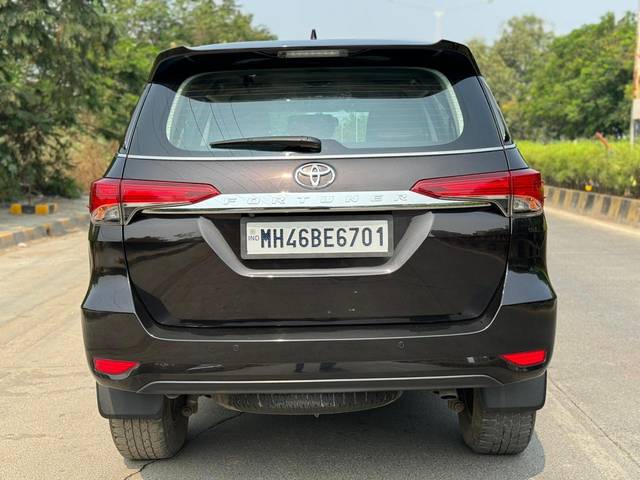 https://images10.gaadi.com/usedcar_image/3681819/original/processed_img2918744__usedcar_whatsappimage2023_11_21at70627pm_2__11881700574733_1700574750.jpeg?imwidth=6402